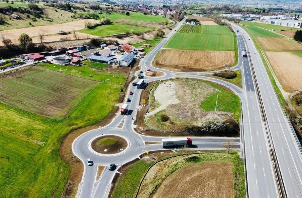 ©Straßenbauamt/Landratsamt Zollernalbkreis Umgestaltung des Doppelknotenpunktes B 27 / B 463 / K 7154 / K 7125 bei Bisingen-Steinhofen