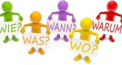 fotomek © www.fotolia.de Menschen Figuren mit Frageschildern in den Händen